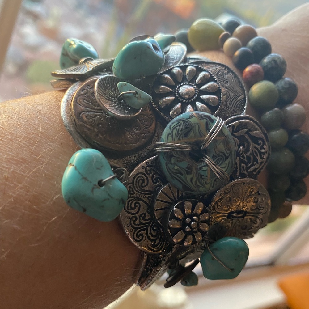Chico’s Southwest Style Turquoise and Silver Cuff